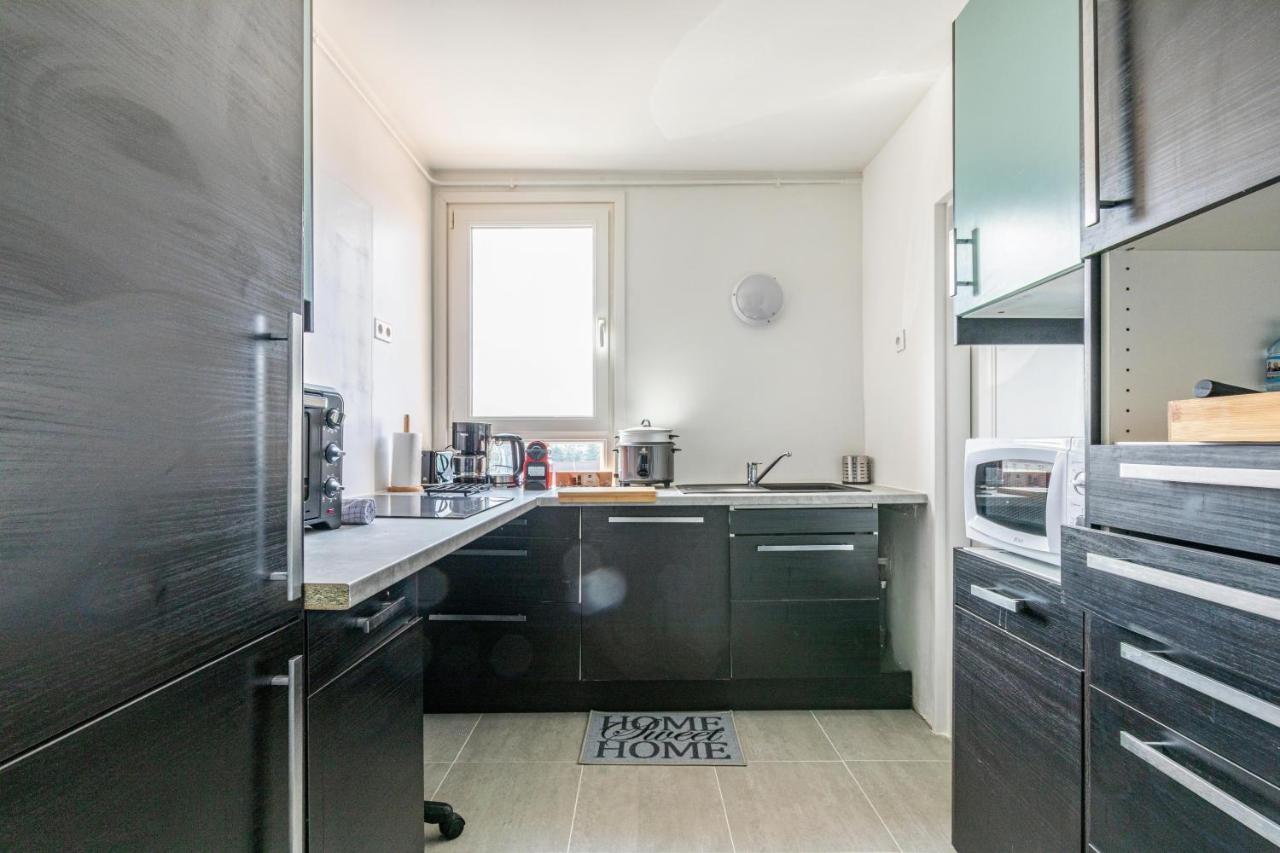 Chic Apart With Parking Mantes-la-Jolie Exterior foto