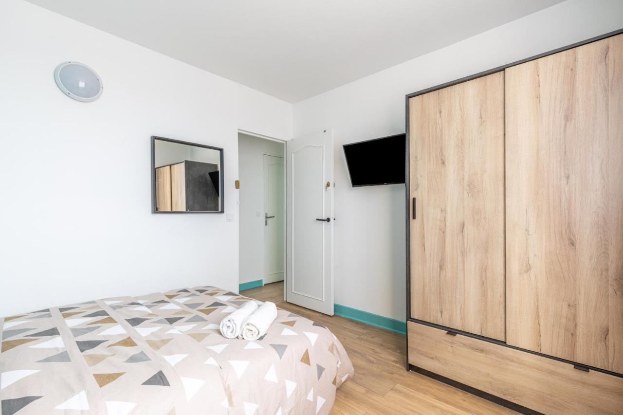 Chic Apart With Parking Mantes-la-Jolie Exterior foto